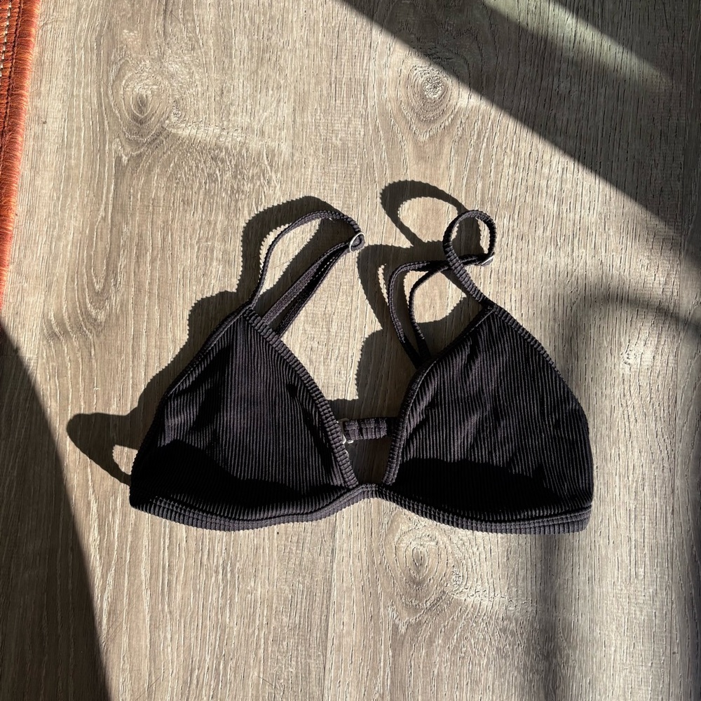Ribbed Triangle Bikini Top - Black